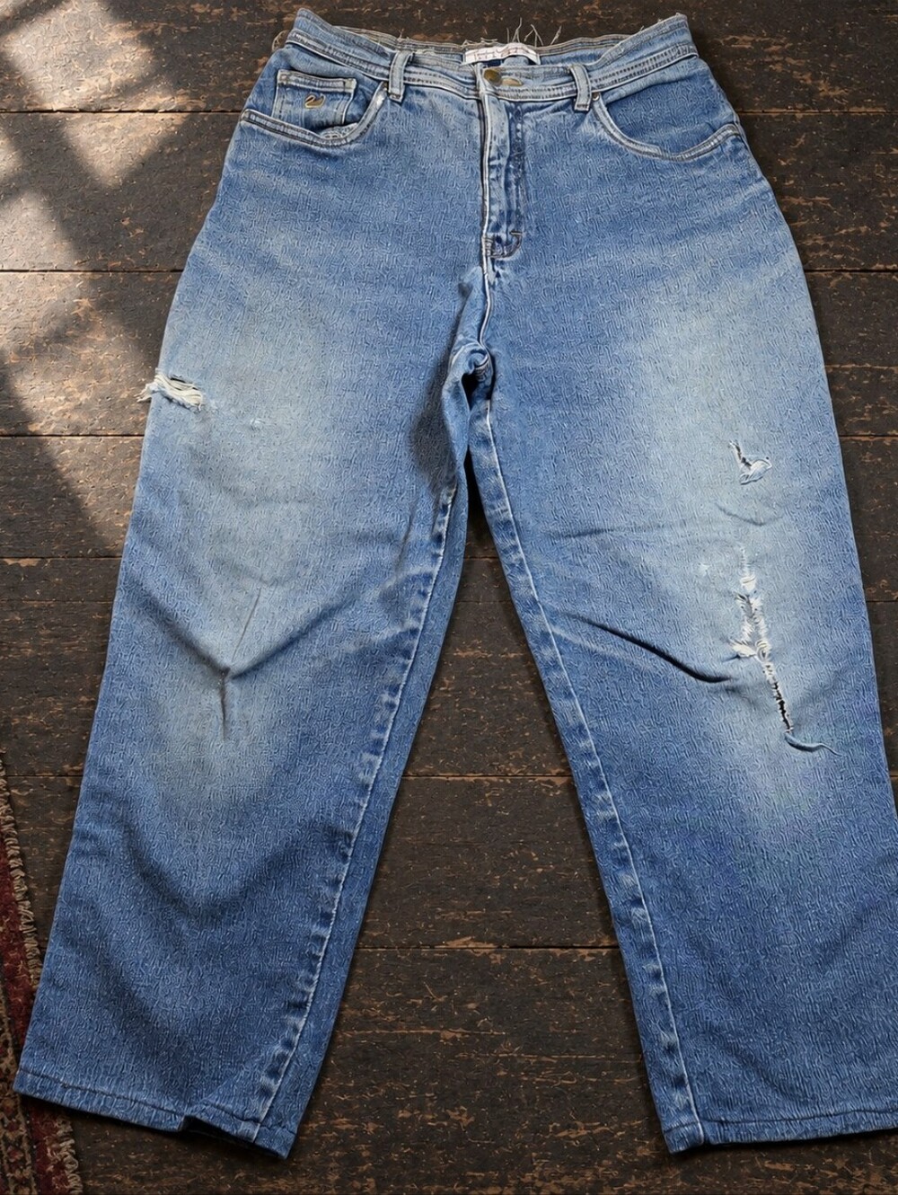 Vintage Gloria Vanderbilt Thrashed High Rise Mom Jeans